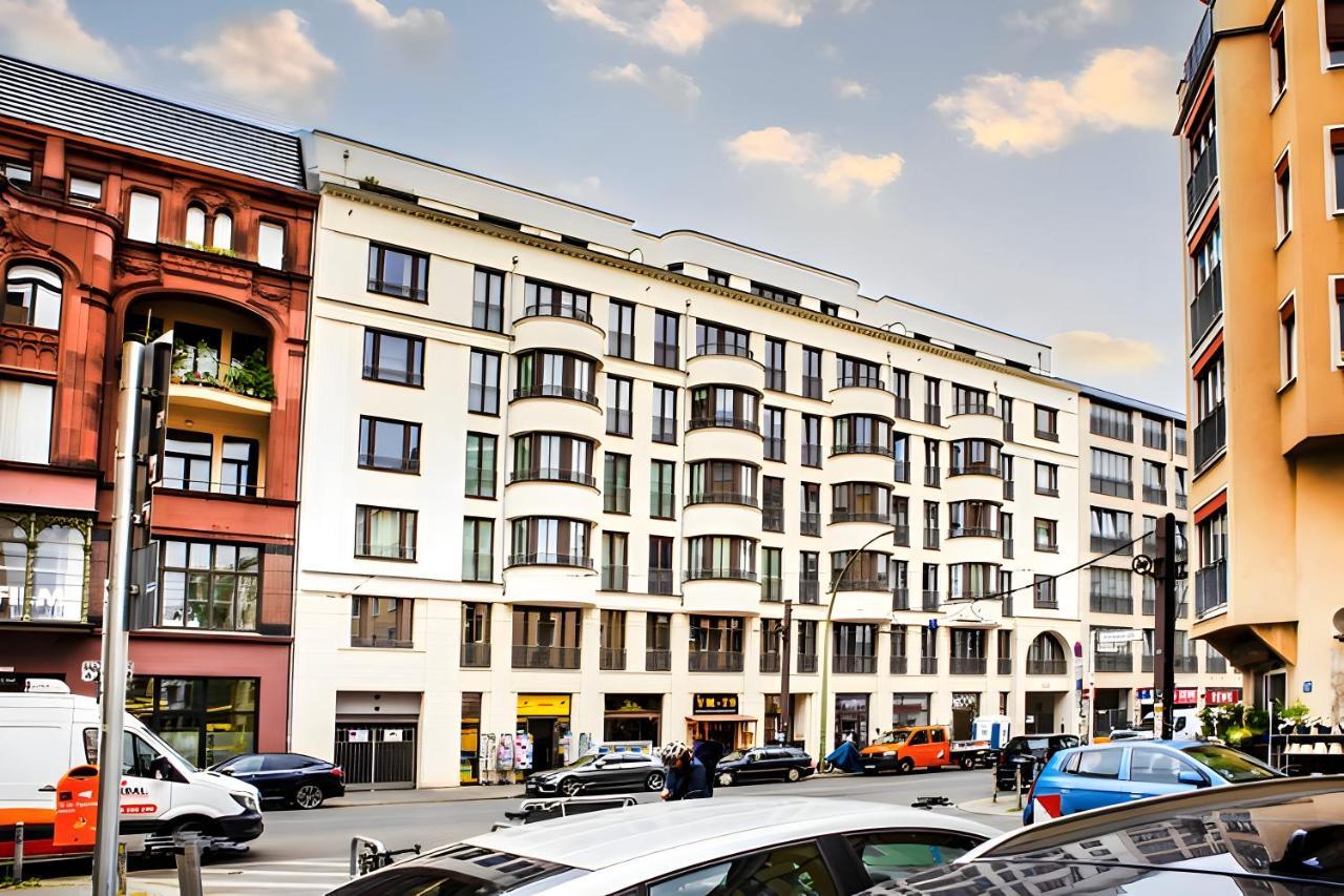 Modern Apartment In Mitte Apartment